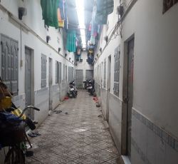 Bán dãy nhà trọ đường D20 10x30m 16 phòng 2 ki ốt, thu nhập 22tr/tháng giá rẻ nhất vsip1